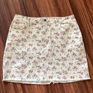 Off white skirt